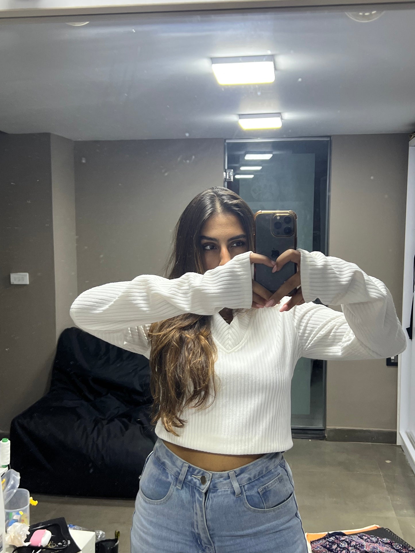 V-Cut Elbow Pullover