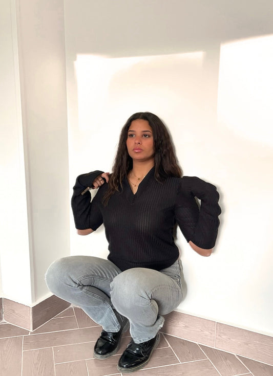 V-Cut Elbow Pullover